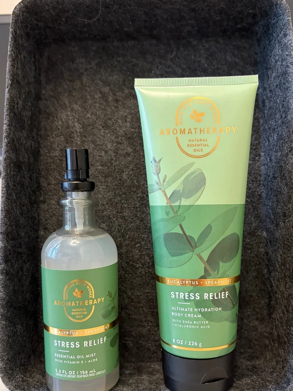 Bath & Body Works Aromatherapy Stress Relief Green Body Cream & Mist Duo